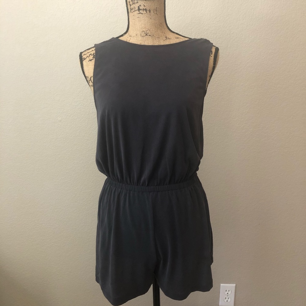 Silence + noise romper